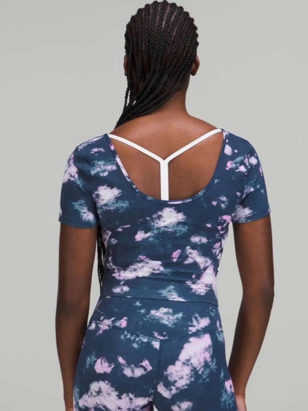 Lululemon Align T-Shirt in Circulate Tie Dye Mineral Blue Multi - 6/8 est.